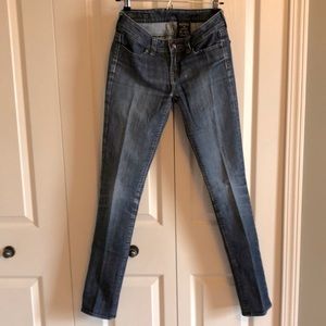 EUC Women’s Buffalo - Jolie Low Rise - Stretch Skinny Jeans- Size 26